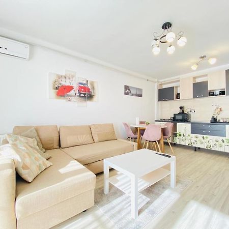 Sea Side Ada Apartment Năvodari Екстериор снимка