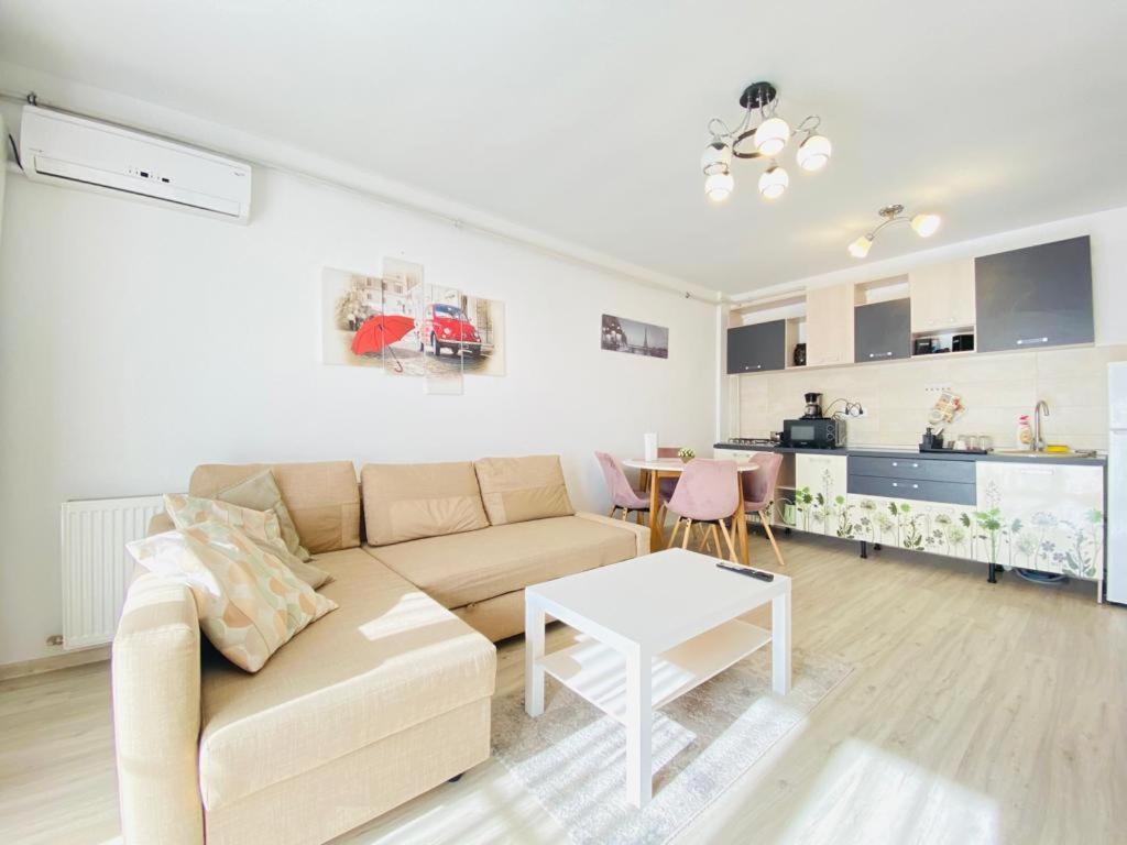 Sea Side Ada Apartment Năvodari Екстериор снимка